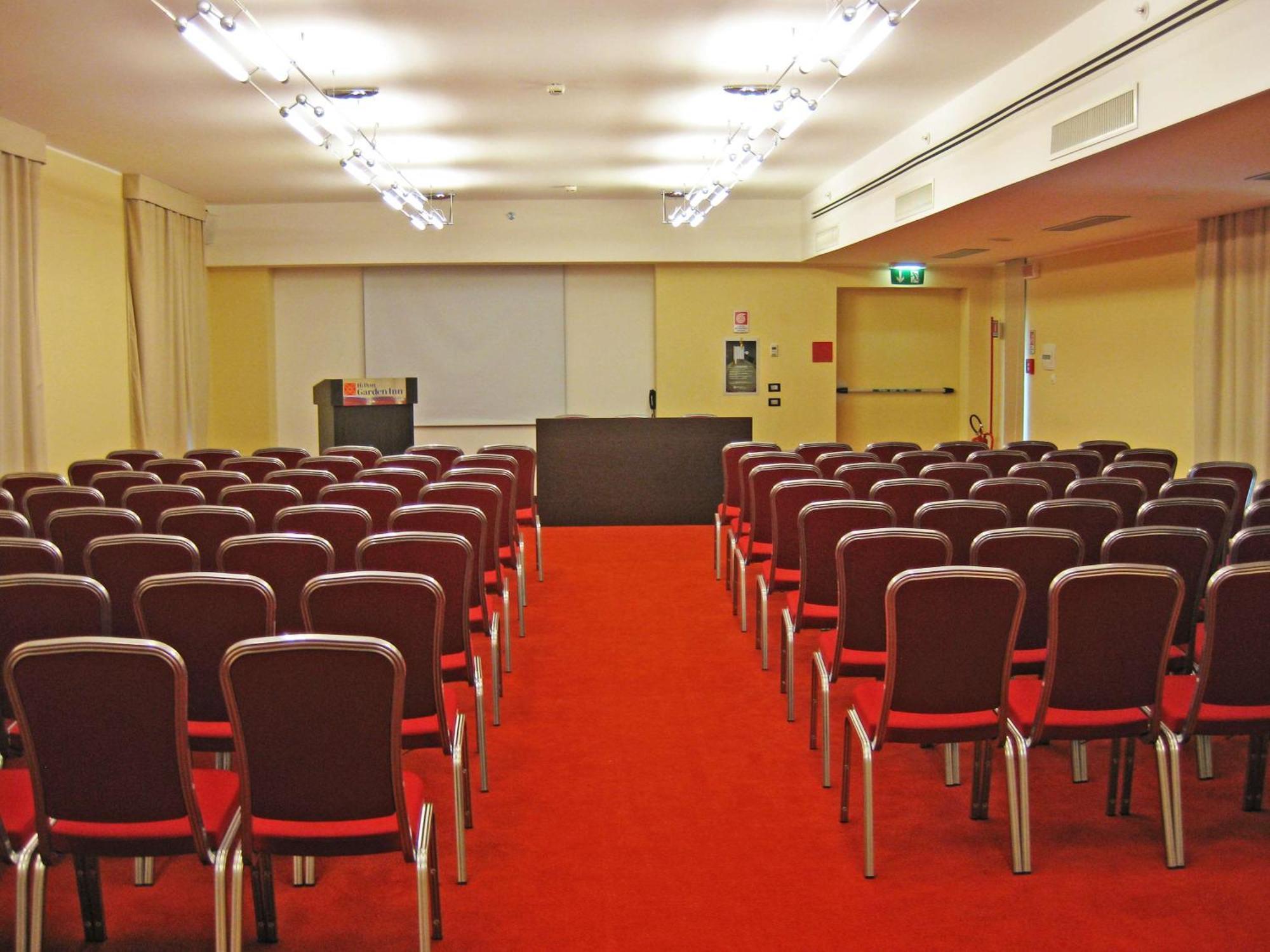 Hilton Garden Inn Lecce Exterior photo
